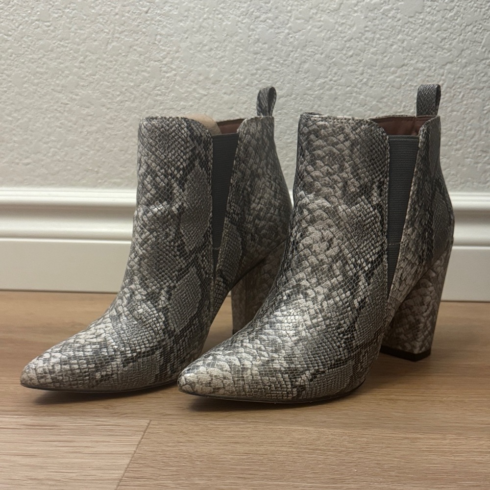 BCBGMaxAzria Gray Snakeskin Ankle Boots